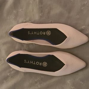 Rothys Pale Pink Point Flats